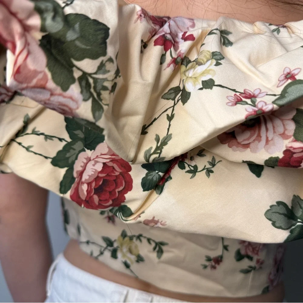 Floral Off-Shoulder Ruffle Top - Picture 7 of 9
